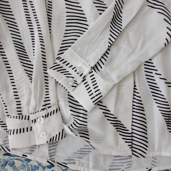 Lulus abstract artist patterned button down - Picture 2 of 4